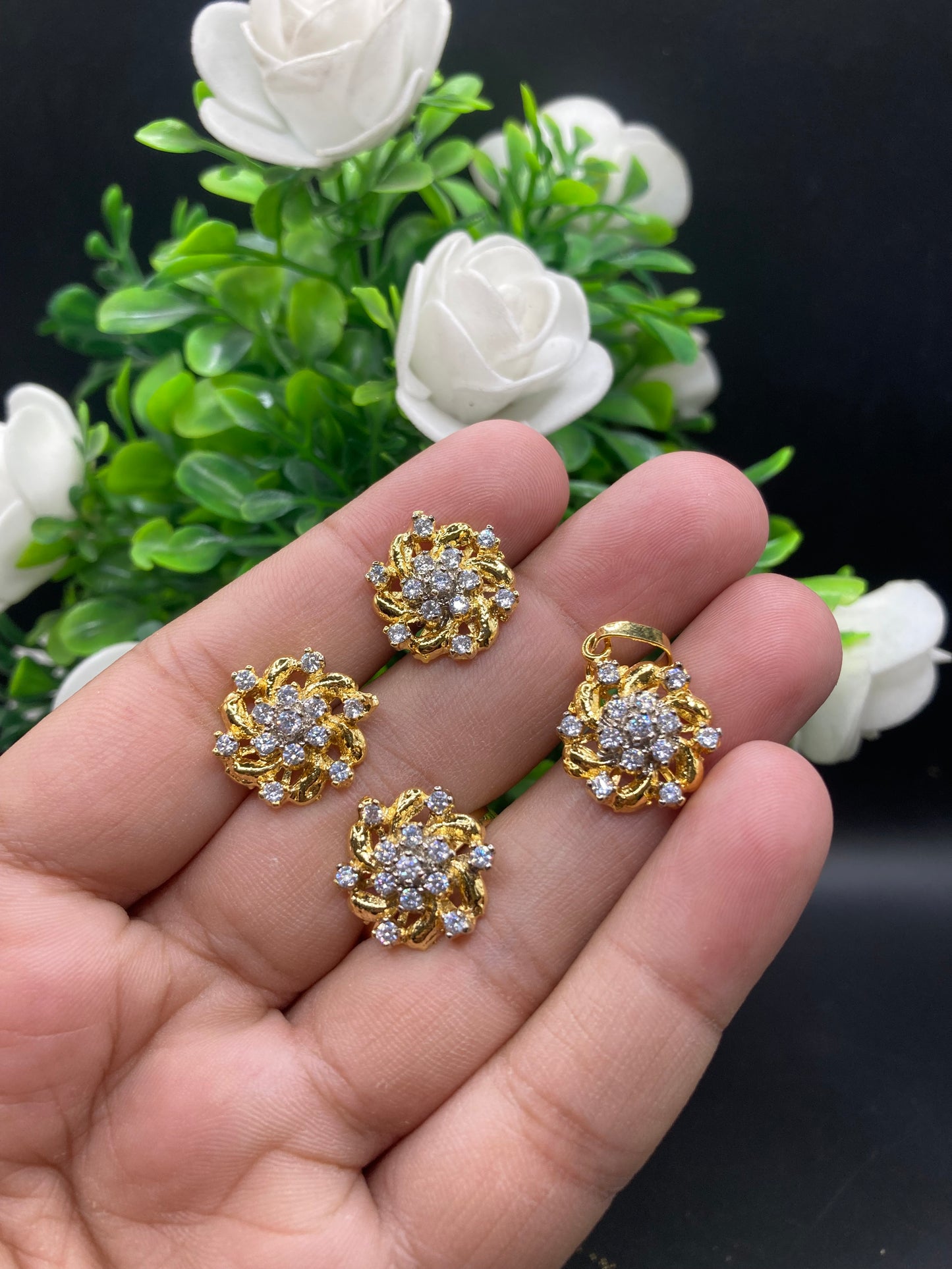 Diamond Cut Sets