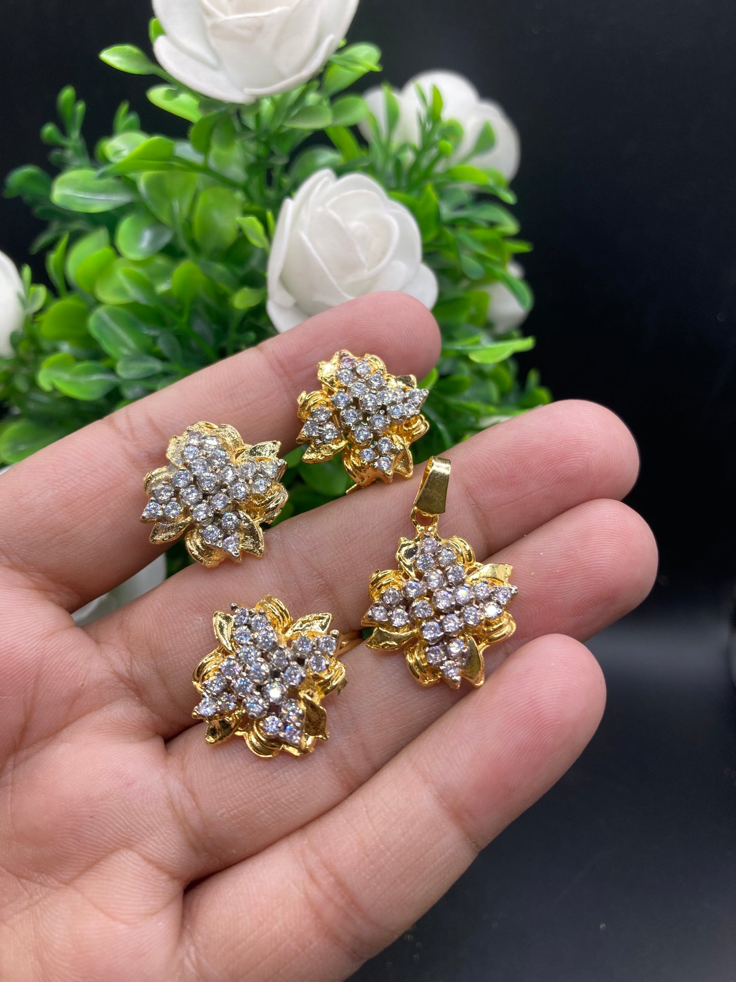 Diamond cut set