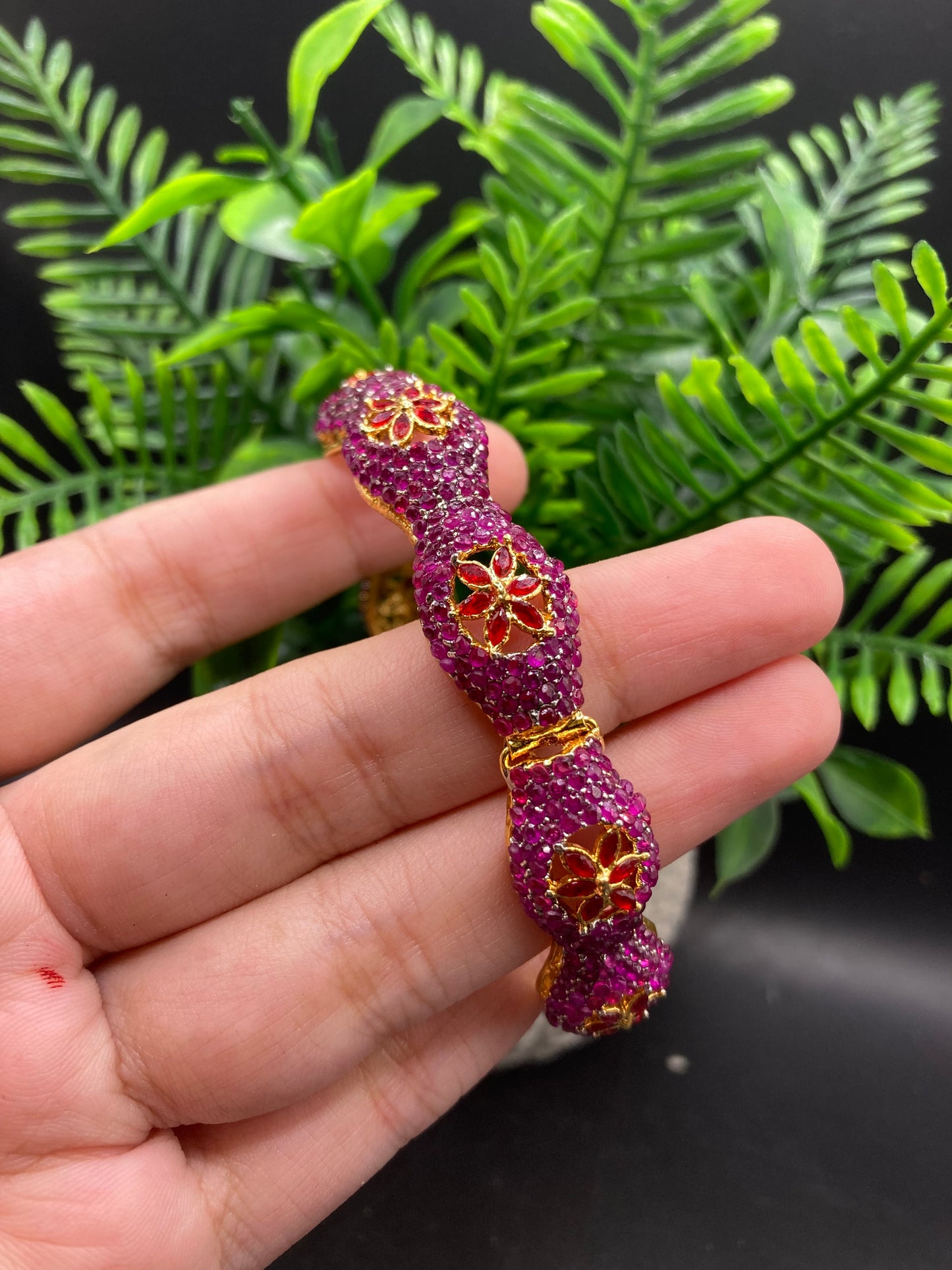 Jarao Luxury Kangan