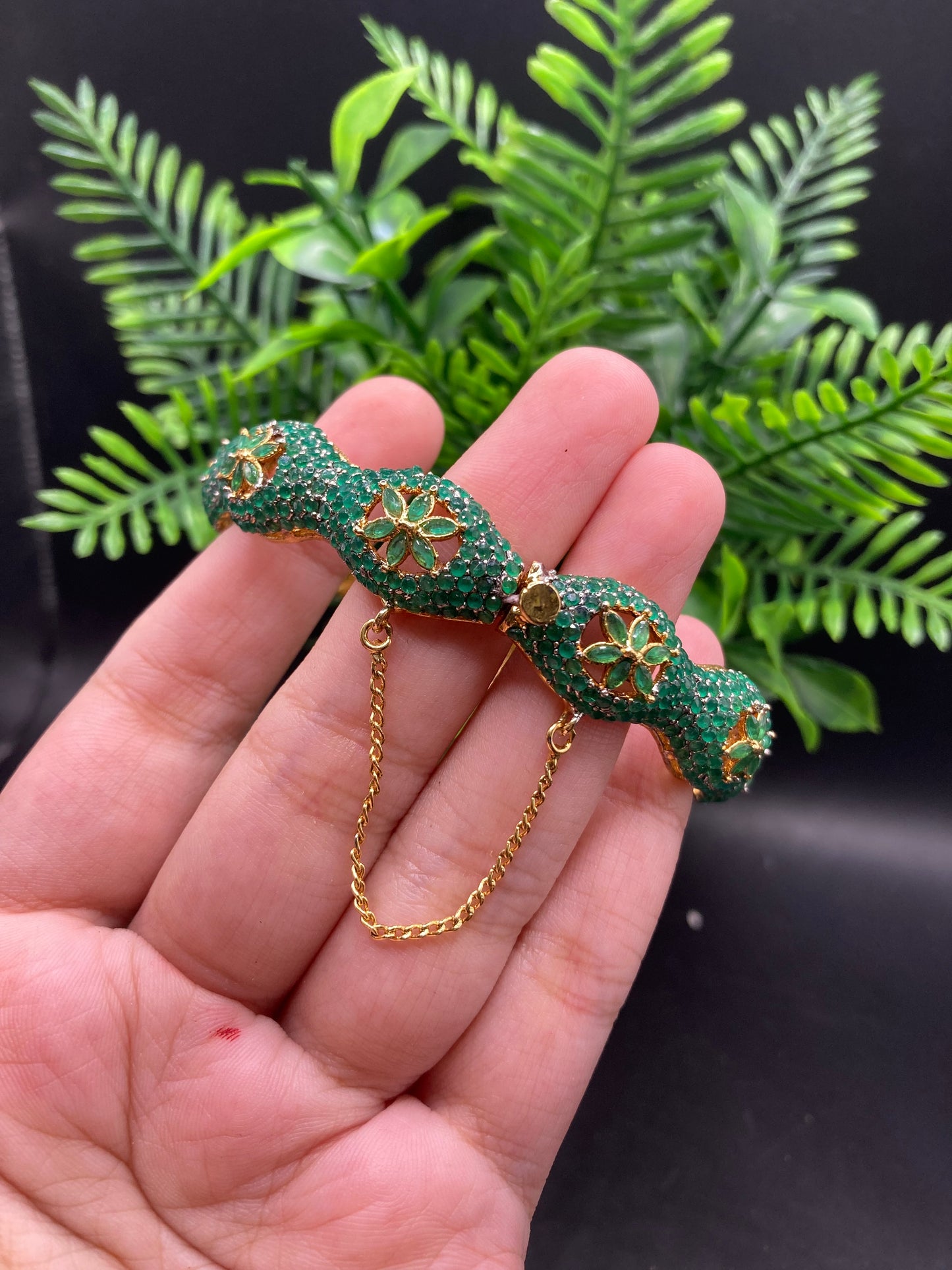 Jarao Luxury Kangan