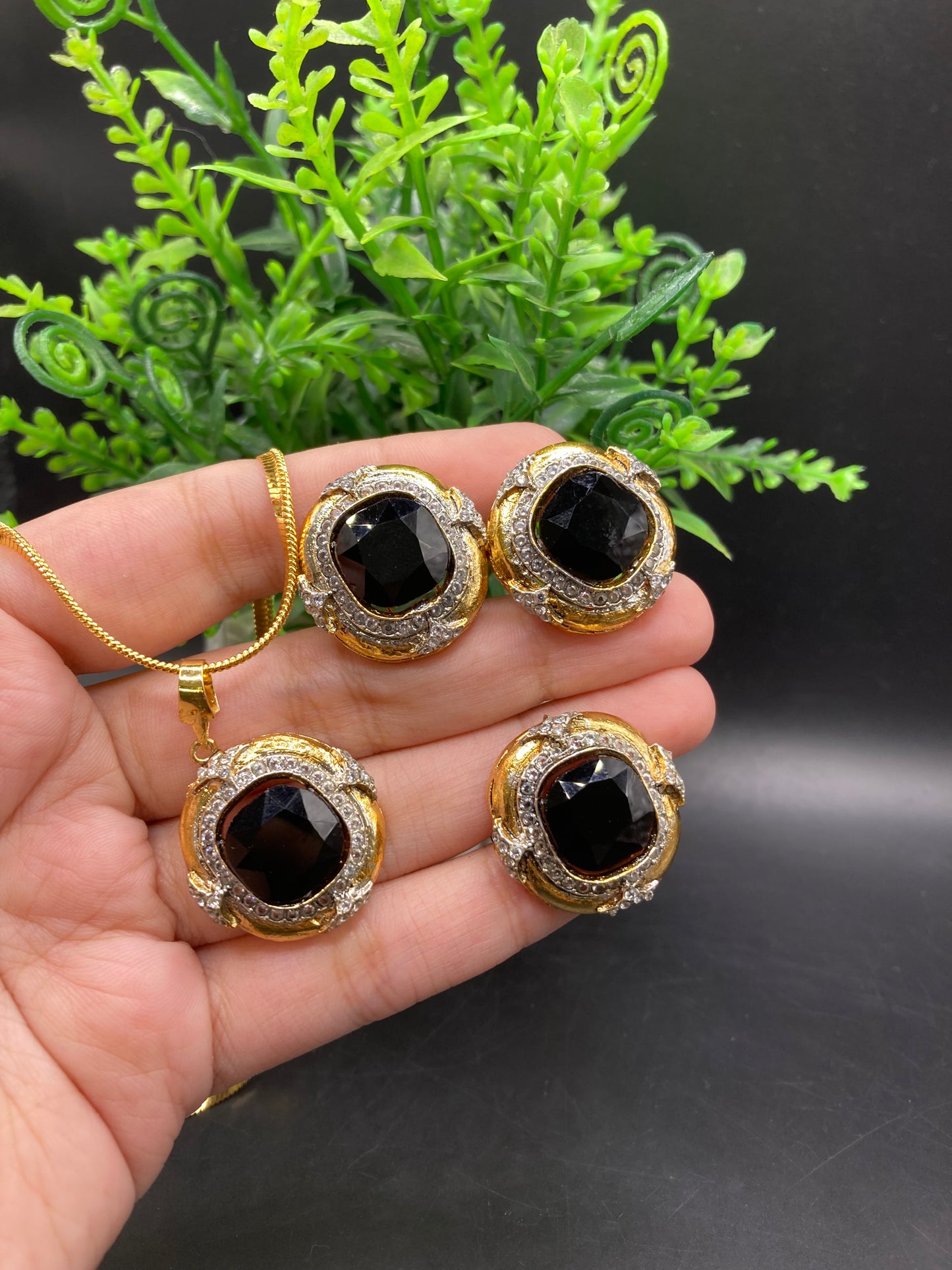 Square doublet set