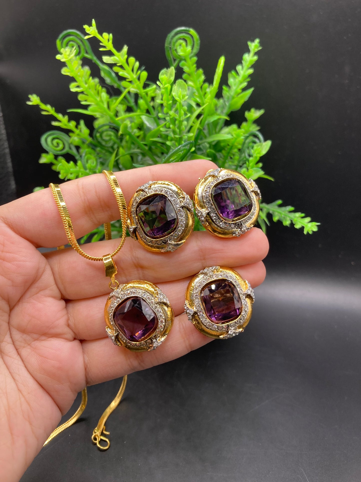 Square doublet set
