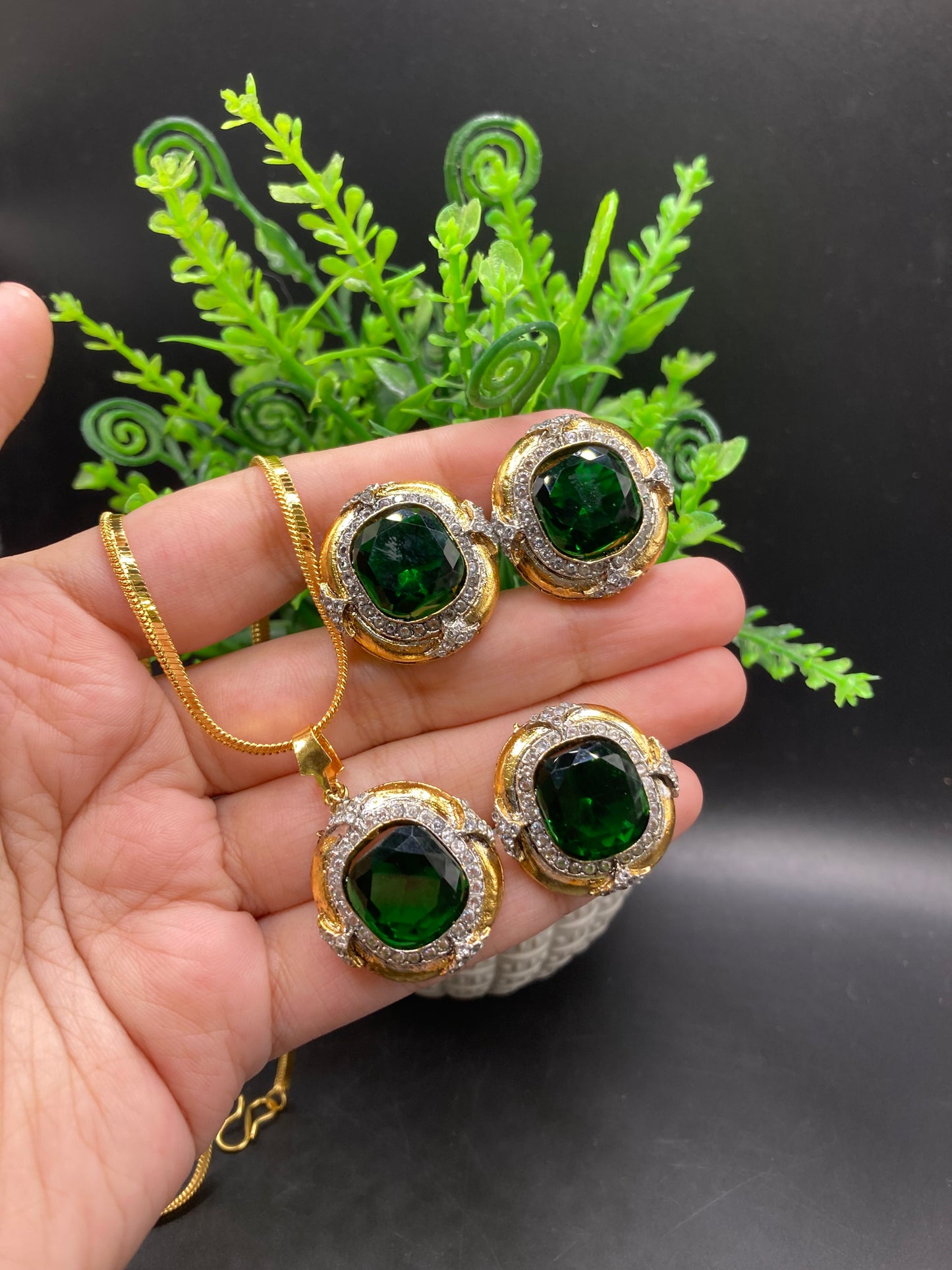 Square doublet set