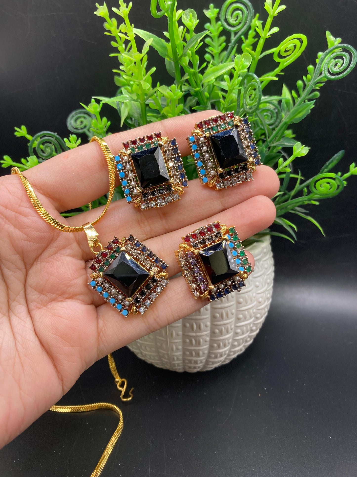 Jarao with doublet set