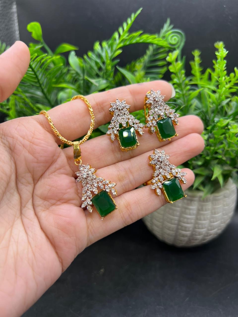 Zircon square set