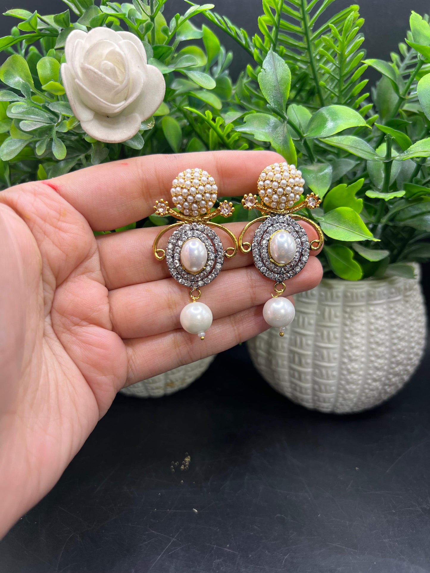 Luxury earrings