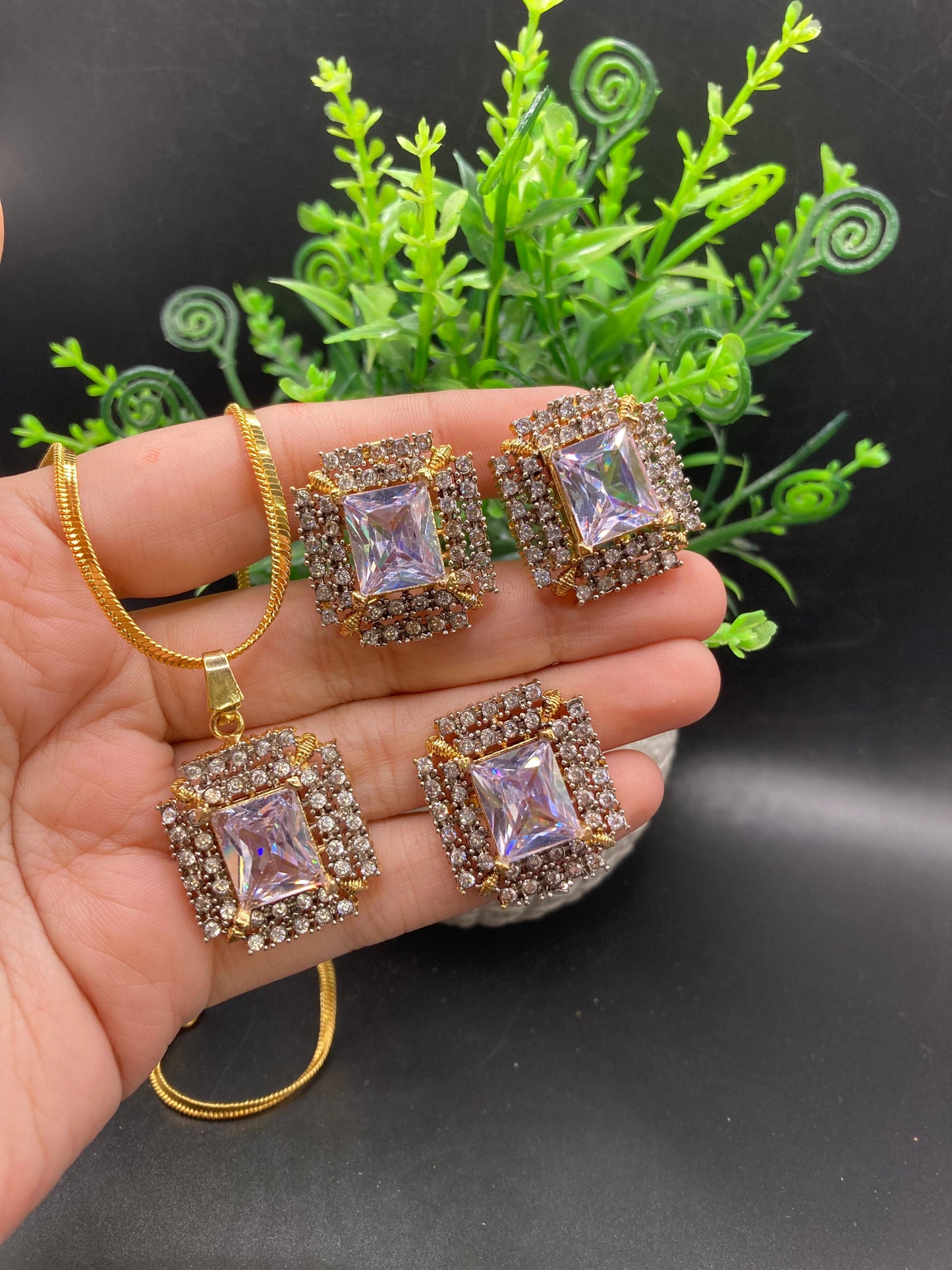 Jarao with doublet set