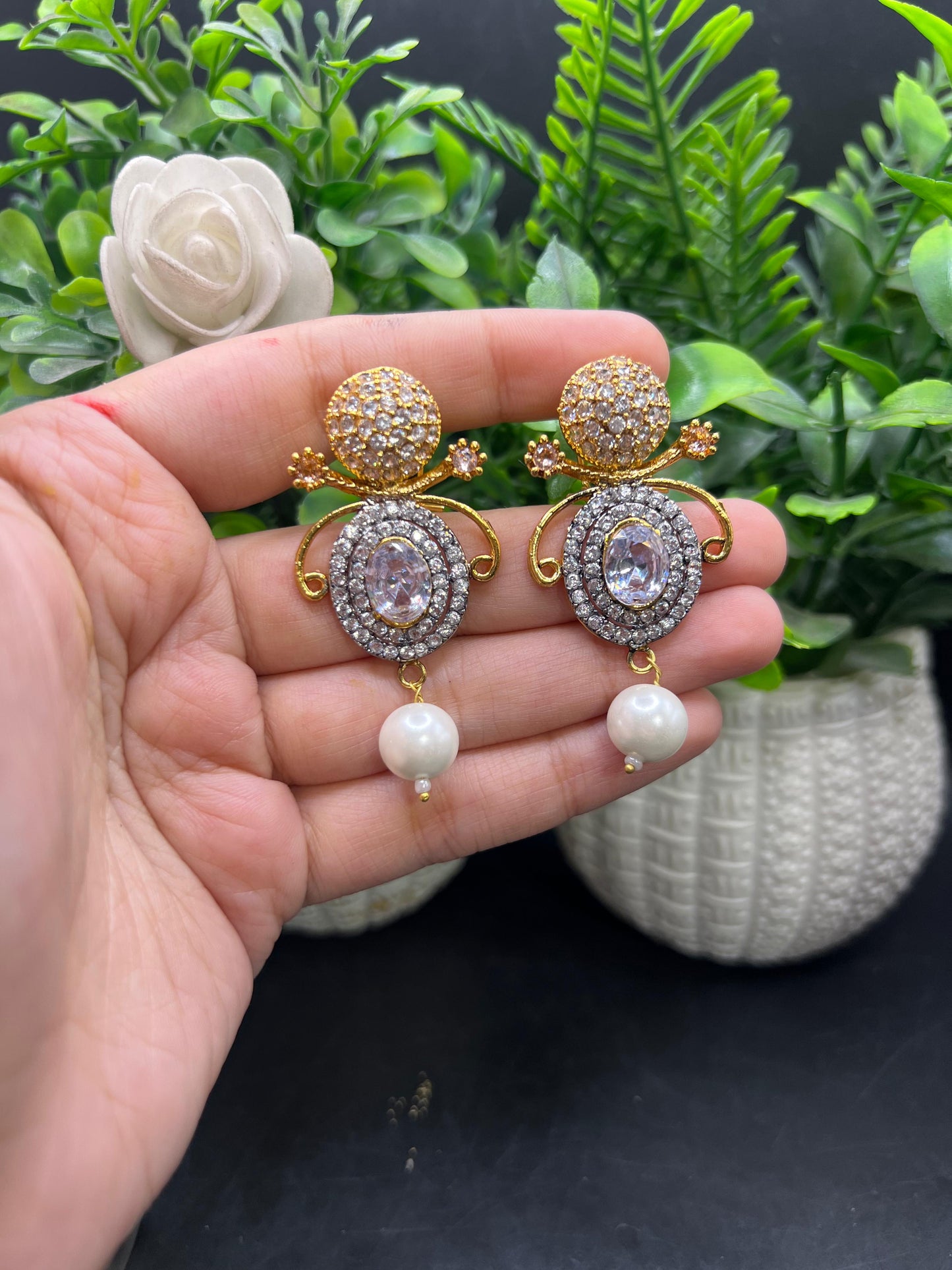 Luxury earrings