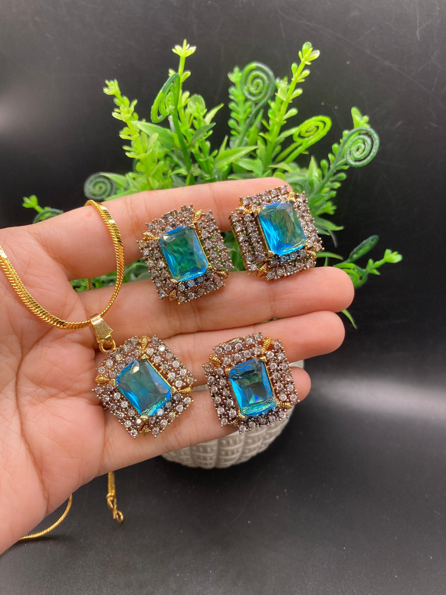 Jarao with doublet set