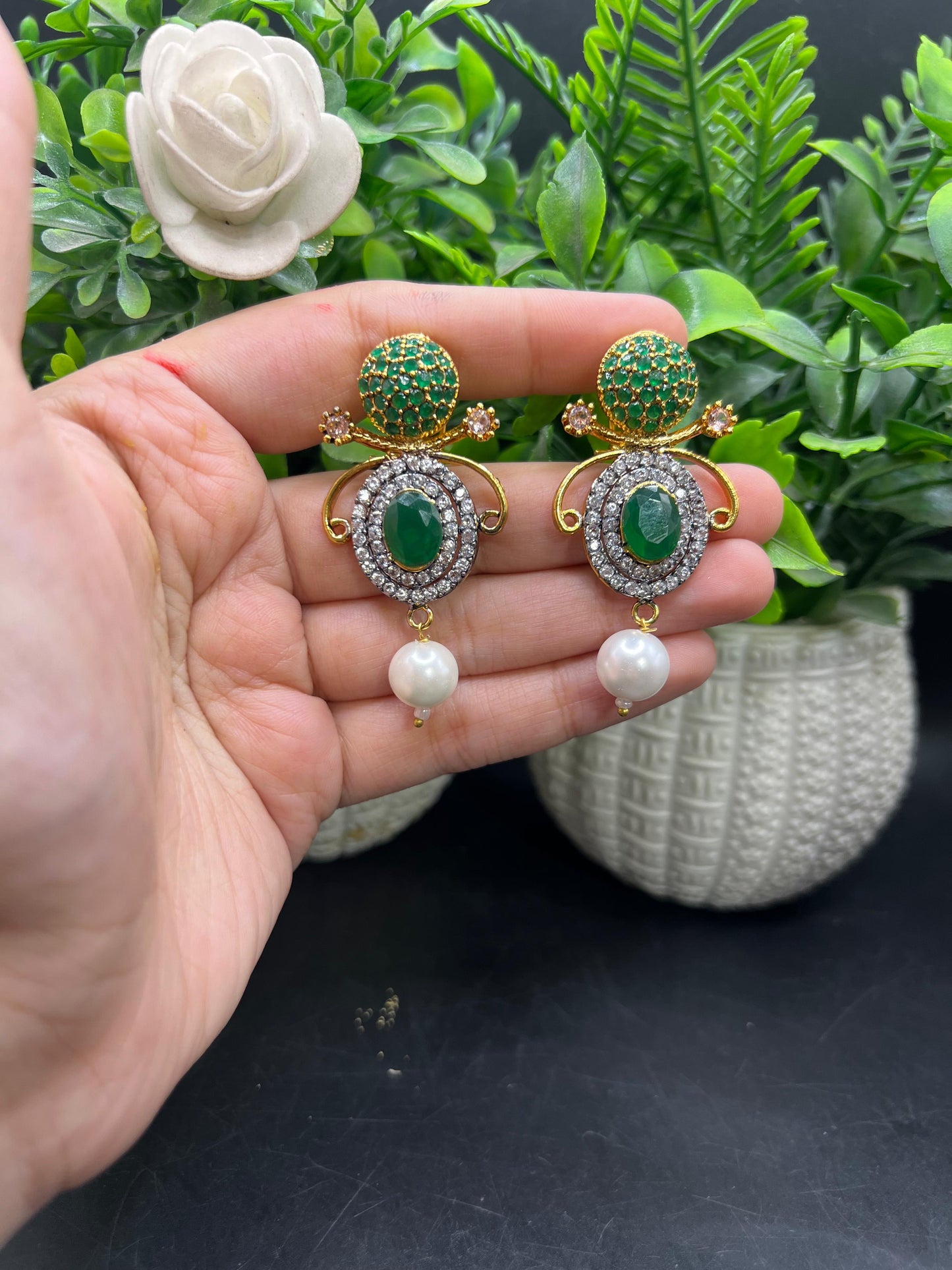 Luxury earrings