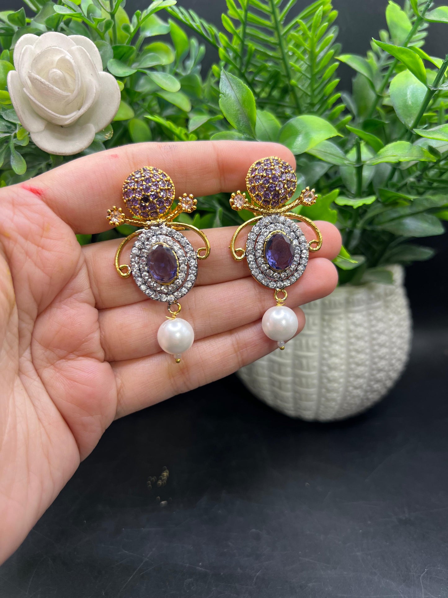 Luxury earrings