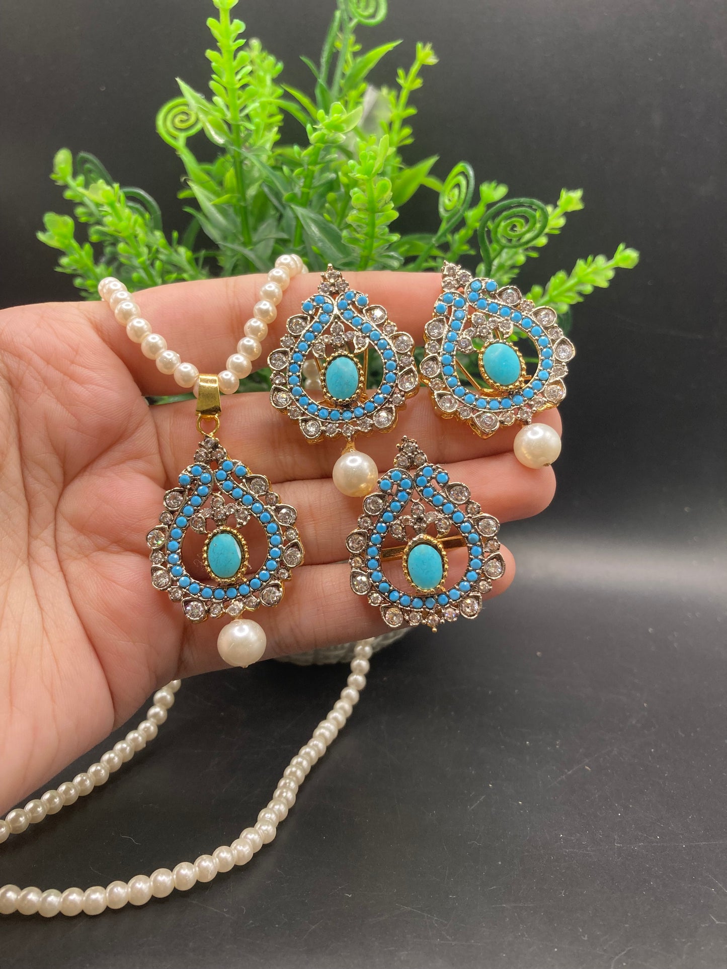 Feroza jarao set