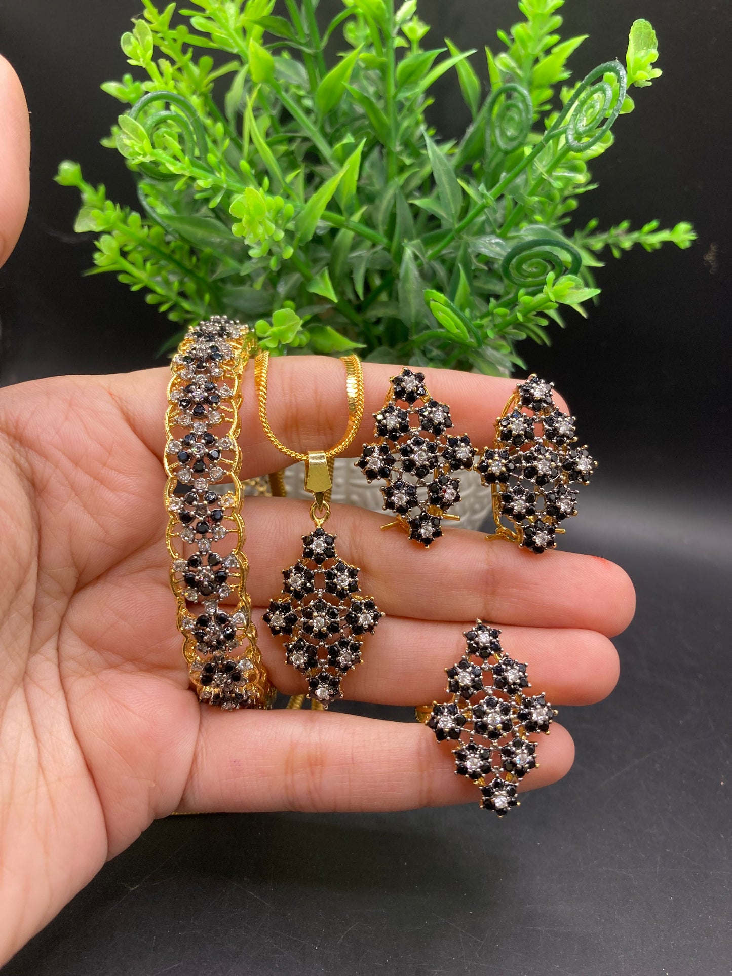 Gold Touch Jarao Deal
