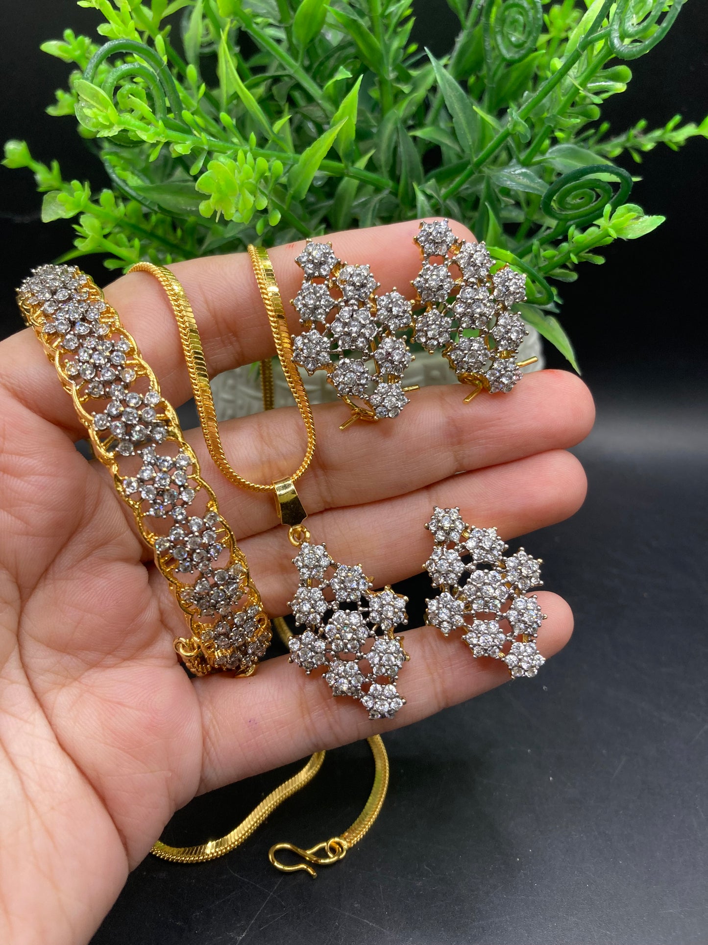 Gold Touch Jarao Deal