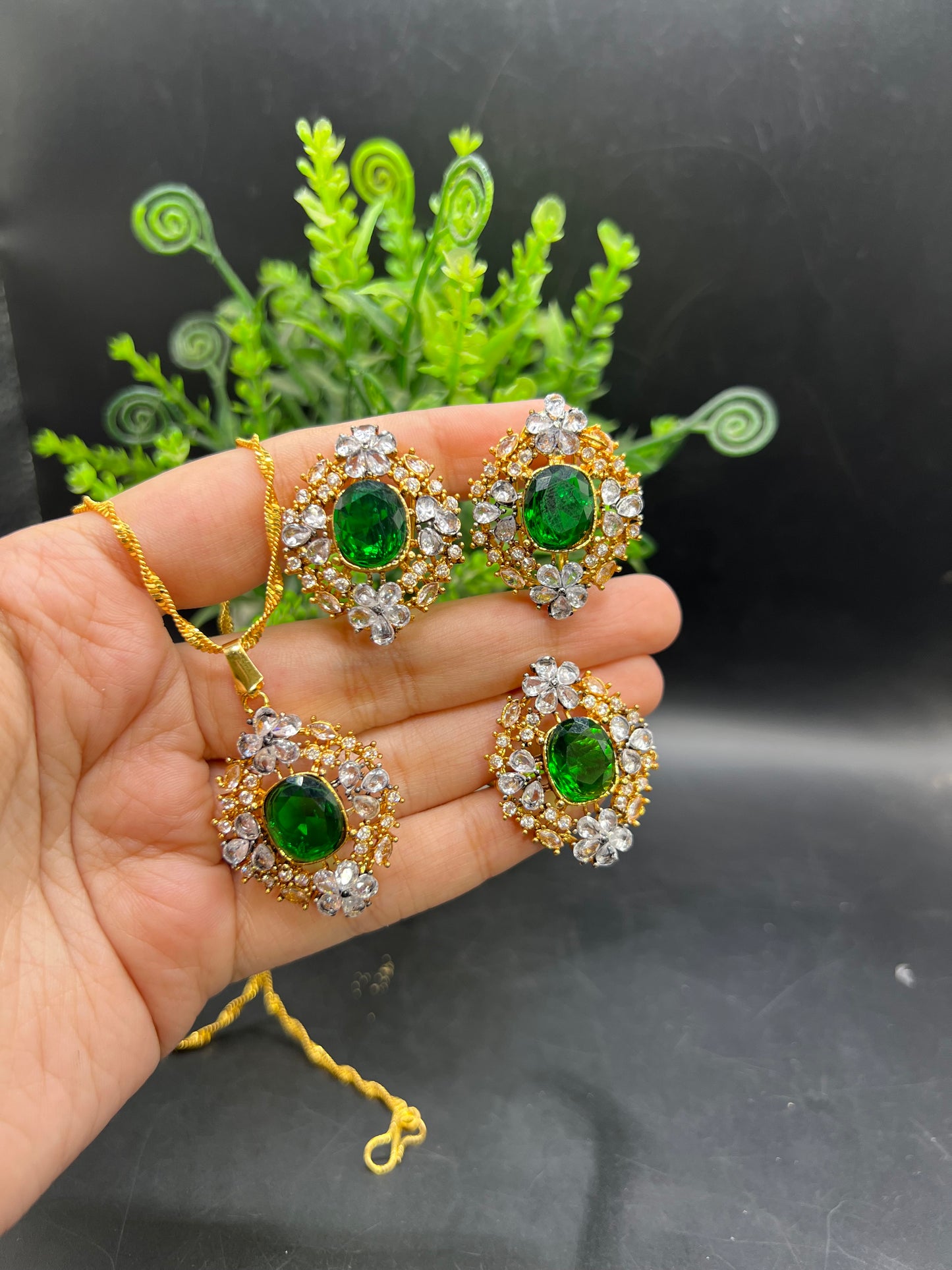 Luxury stone set