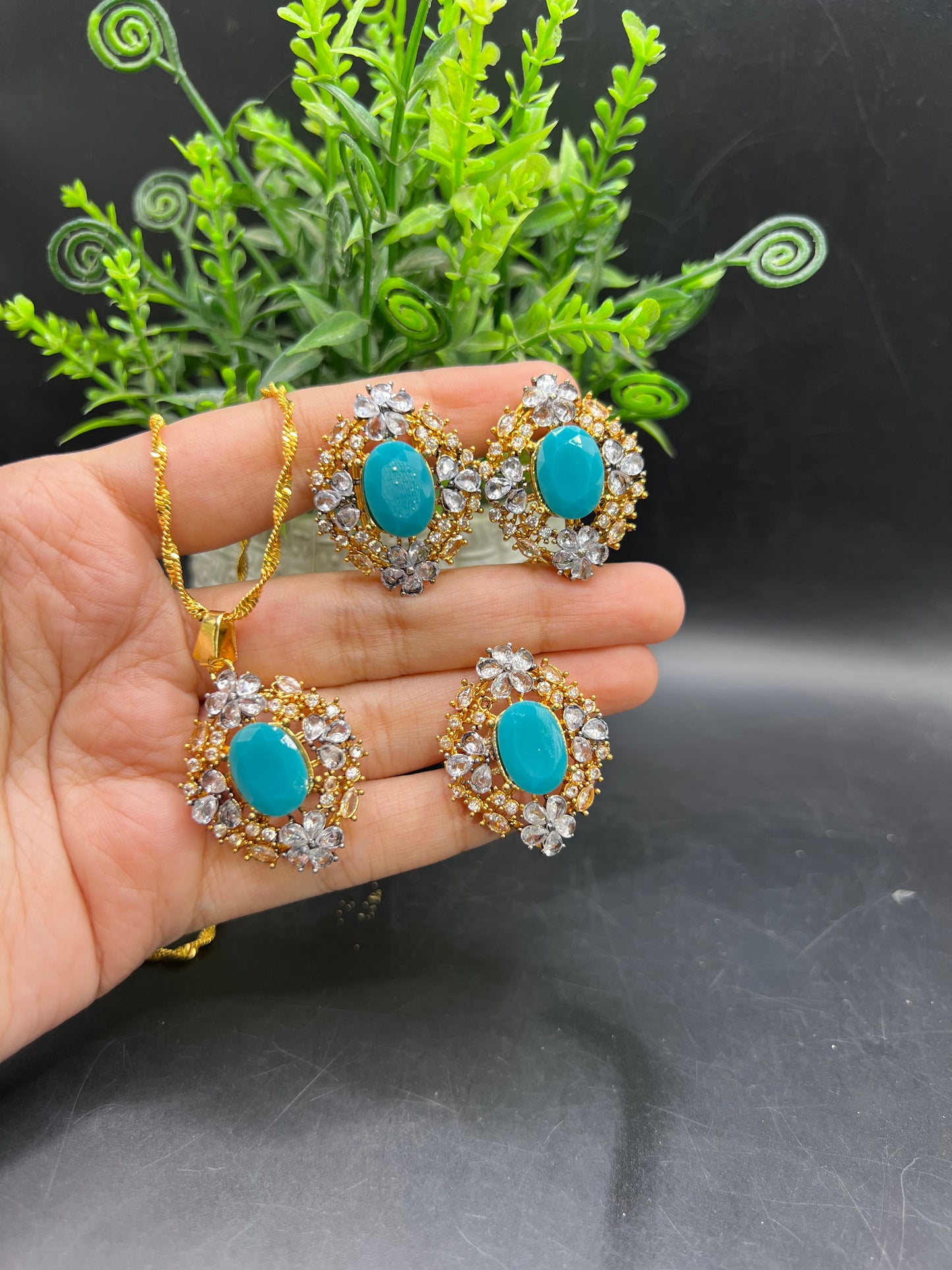Luxury stone set