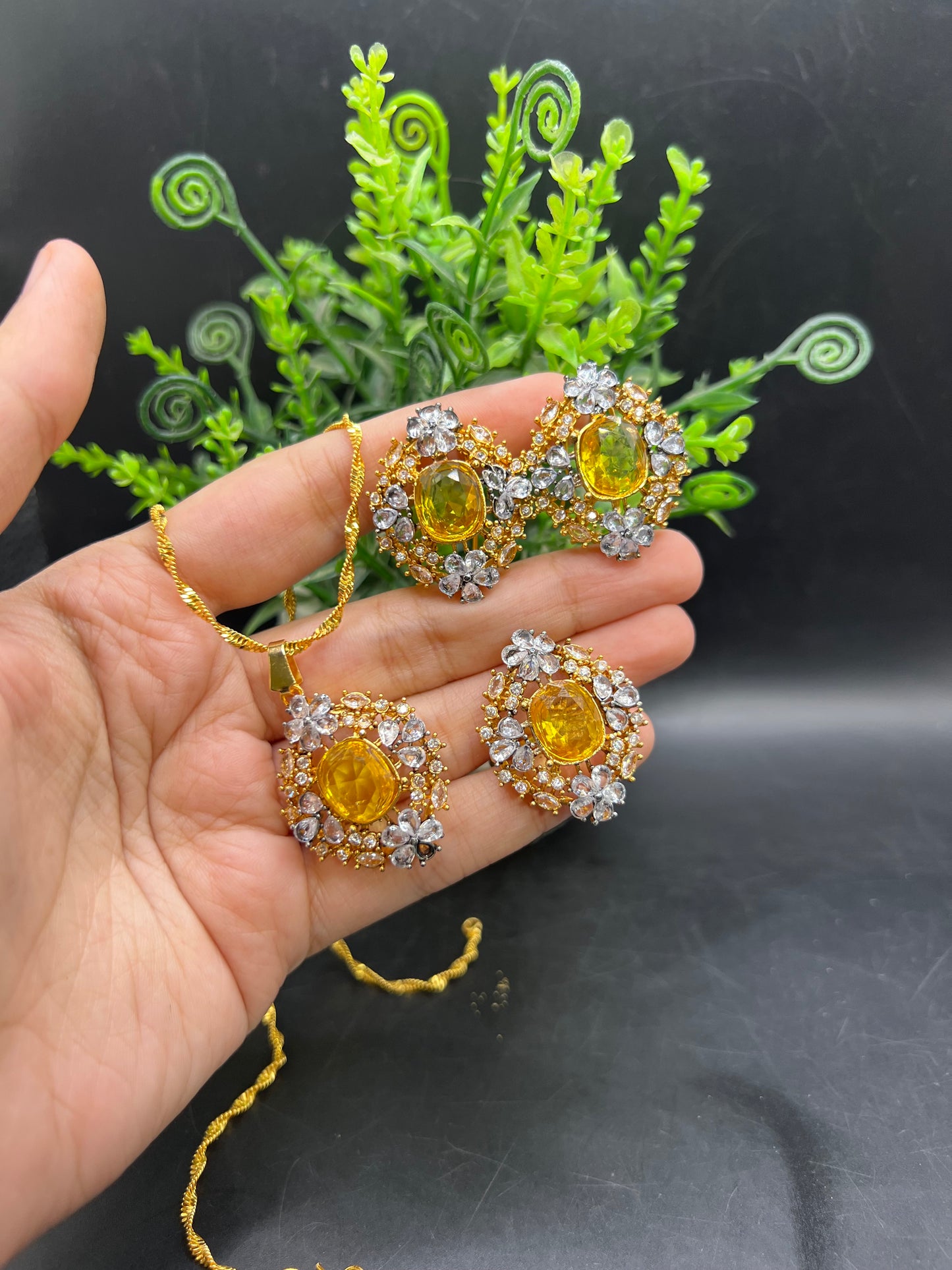 Luxury stone set