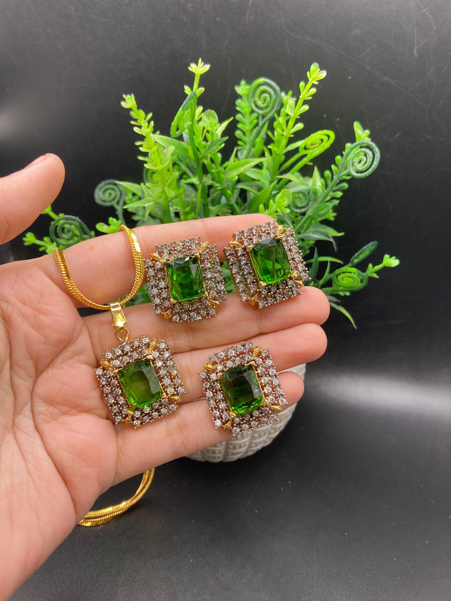 Jarao with doublet set